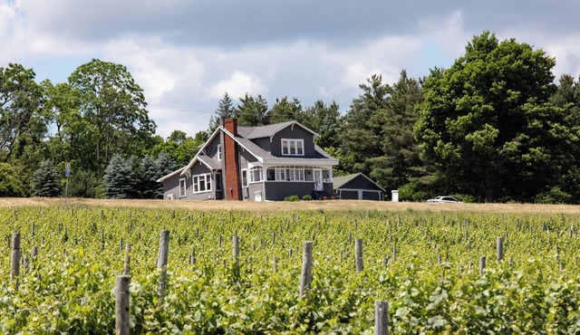 Fully updated home on Seneca Lake Wine Trail