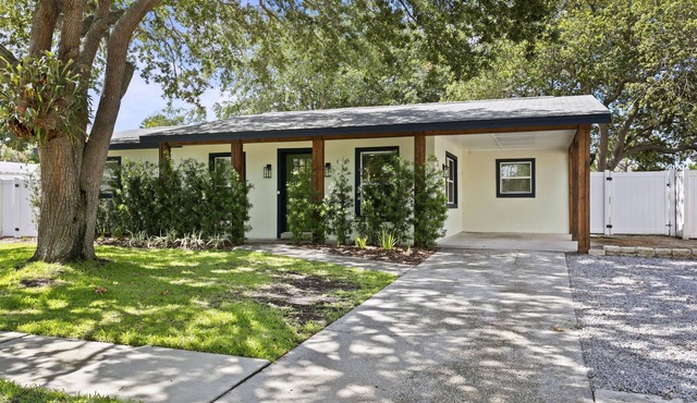 ☀️Fully Updated South Tampa Haven in Ballast Point, walk to Bayshore🥥🌴🏈⚾️🎾🎰
