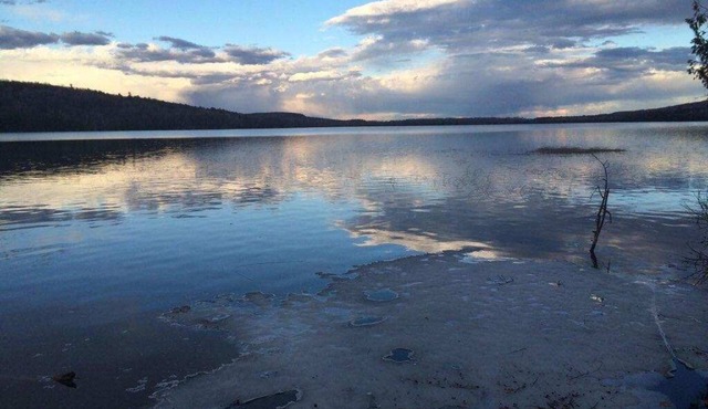 Fumee Lake Place by Iron Mountain Michigan, Ski and play! 2 bedroom!