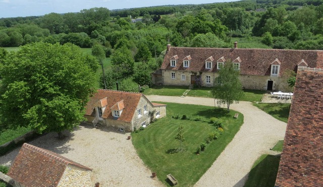 Fun activities whatever the weather, 2 games rooms, heated swimming pool