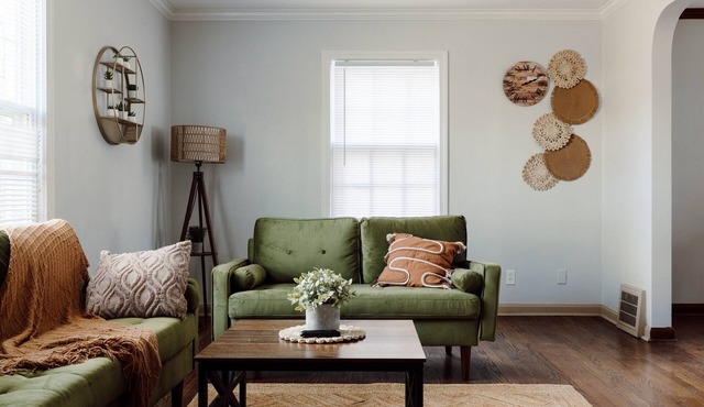 Fun Family Home with Pets & Games