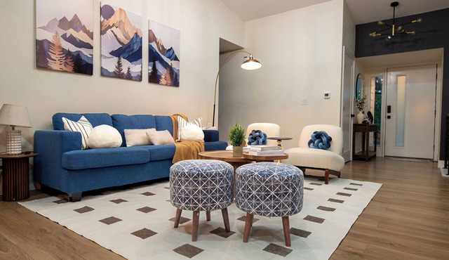 Fun-filled 5BR/3BA retreat near downtown Denver!