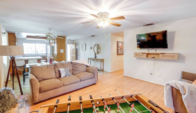 Fun-Filled Backyard: Bakersfield Family Haven!