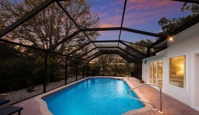 Fun-Filled Retreat: Pool, PS5 and Near Anna Maria Island