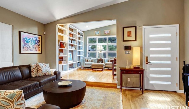 Fun For the Whole Family - Easy Access to Downtown