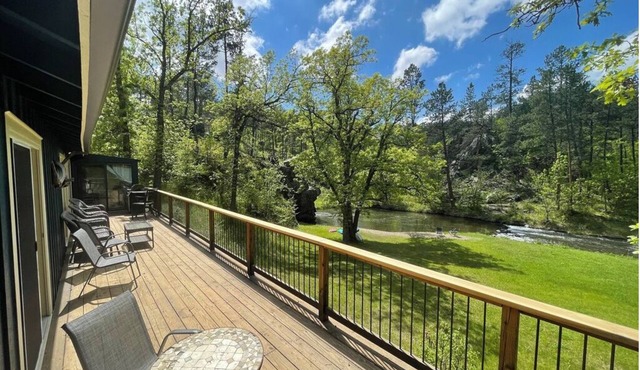 Fun Historic Cabin with the Best Swimming Hole on Spring Creek