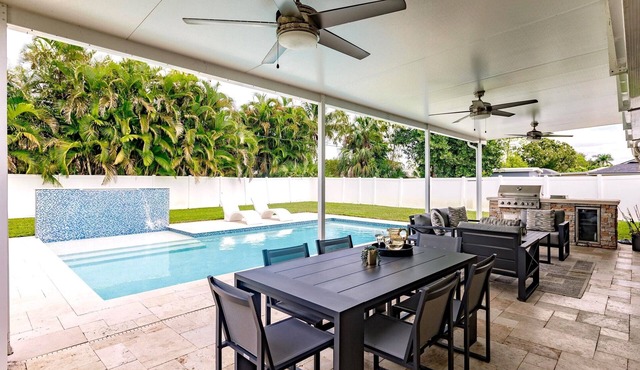 Fun in the Sun! Heated Pool & Game Room