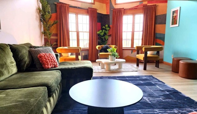 Fun Luxury Lodge Sleeping 24｜Hot Tub ｜Games ｜View
