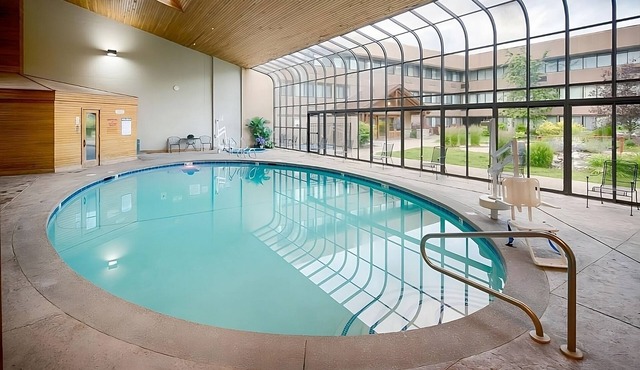 Fun Nature Trip! 2 Family-friendly Units, Pool, Pets Allowed, FREE Parking!