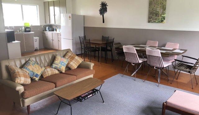 Fun, retro-inspired farmstay at The Shearer's Quarters