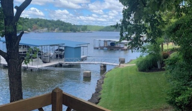 Fun times in Osage Beach - 3 bedroom house in Racetrack Cove