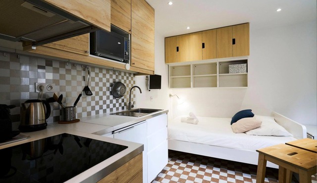 Functional studio for short stays