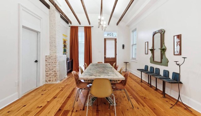 Funky Colorful House w Heated Pool 4br|3ba