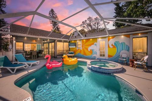 Funky Flamingo 3Kings Beach Gear Hot Tub & Pool