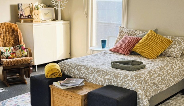 Funky Inner City Studio Apartment