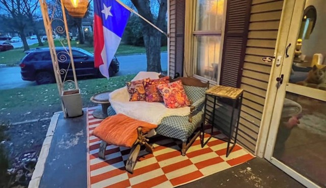 Funky Town FarenMidTerm Rental