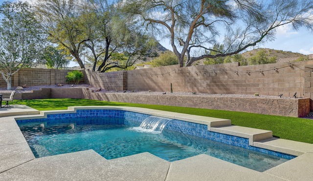 FUNTASTIC in Phoenix 4 Bedroom with private pool