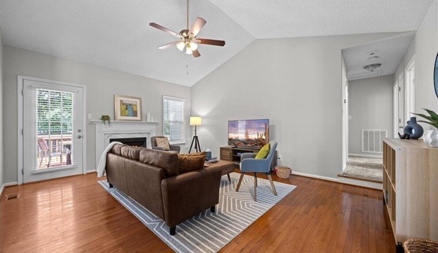 Fuquay - Quiet 3BR/2BA with Fenced Yard - Ideal for Families & Relocations