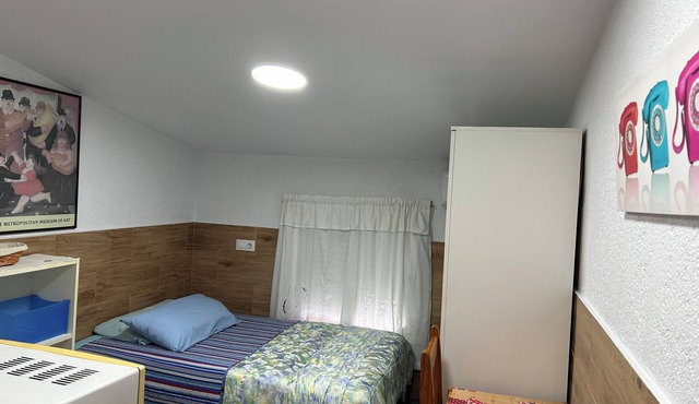 Furnished and equipped studio for rent with expenses included, ideal for one person,