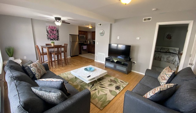 Furnished 1BR Near Yale&VA Parking