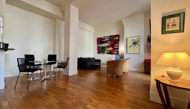 Furnished 2-room apartment Paris, Marais