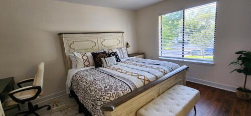 Furnished 3 Bedroom Condo near Trident Medical Center