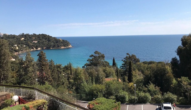 Furnished 3 STARS Golf St Tropez RAYOL CANADEL Facing the SEA with POOL