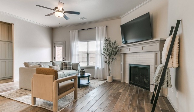 Furnished 4 BR Yukon Home | Quiet Neighborhood