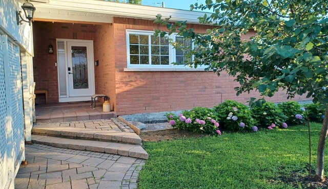 Furnished Apartment, 2 - Bedrooms 1 - Bathroom at proximity to Ottawa, Canada