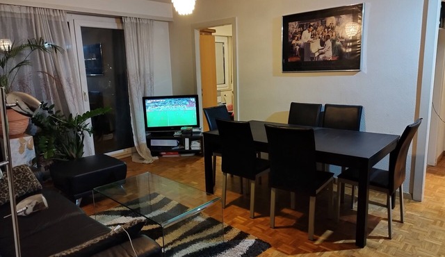 Furnished appartment vis-a-vis of railstation 5 min from lake at Montreux