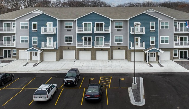 Furnished Executive Studio Apartment on the Duck Creek Bike Path in Bettendorf.
