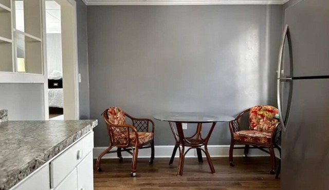 Furnished Historic Duckpond Apt