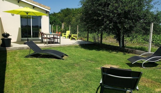 Furnished holiday home with enclosed garden