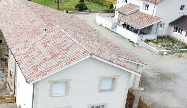 Furnished house in the countryside 20 minutes from the A7 motorway