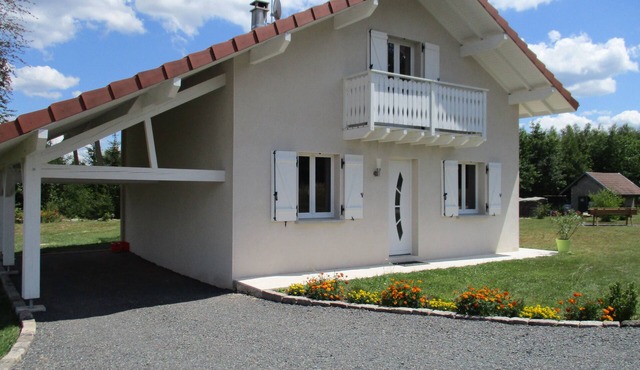 Furnished in peace in the middle of nature