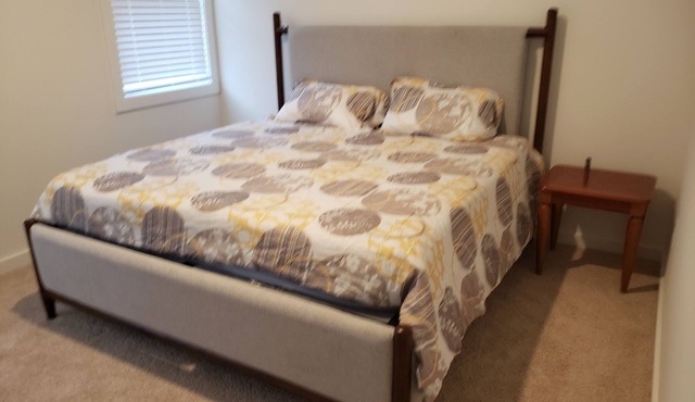 Furnished one-bedroom unit within walking distance to Westgate Mall, Spartanburg
