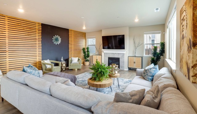 Furnished Patio & Fire Pit: Bremerton Home!