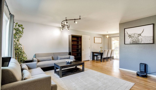 Furnished Patio! Suburban Gem 11 Mi to Dtwn Denver