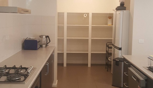 Furnished rooms in modern house - 1 min walk to the beach