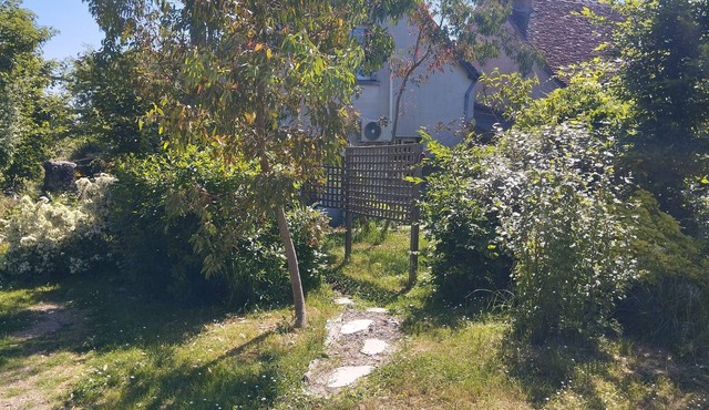 Furnished self-contained studio