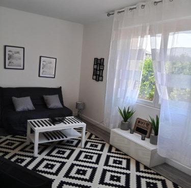 Furnished studio, 5 min Avignon, Pontet center