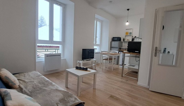 Furnished Studio Opposite the Thermal Baths with Wi-Fi