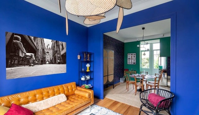 Furnished Townhouse Ideally Located With 4 Bedrooms, Large Terrace & Garden