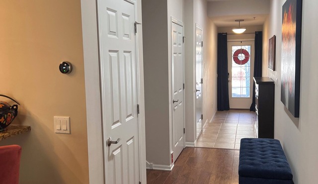 Furnished Townhouse in Minnetonka for flexible term. Furnished or unfurnished