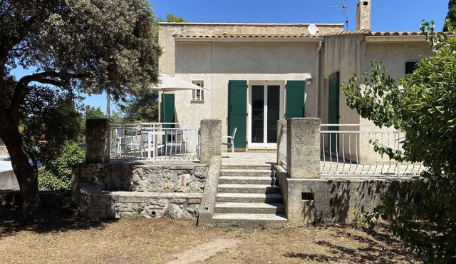 Furnished villa with 5 bedrooms and garden near Montpellier
