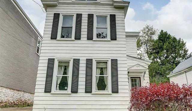 Furnished Whole-Home Extended Stay, 2BR + Office w/AC