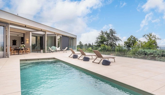 Futuriste - Exceptional residence with panoramic view