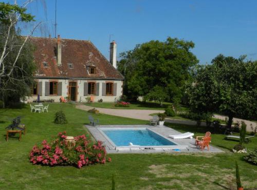 Gîte à la ferme avec piscine, animaux admis en Sologne Bourbonnaise - FR-1-489-368