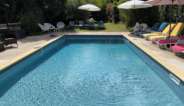 Gîte 5p, 3*, Lascaux Périgord Noir, wifi parc Spa piscine chauf ok dog & cat