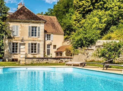 Gîte Château du Colombier - Piscine chauffée